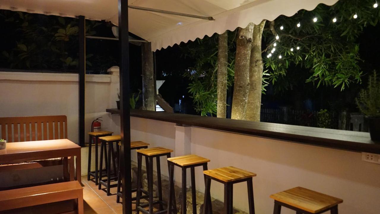 Downtown Hostel Luang Prabang Extérieur photo